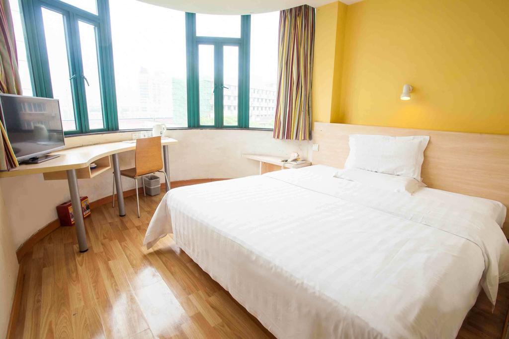 Hotel 7Days Premium Luoyang Peony Square Branch Habitación foto